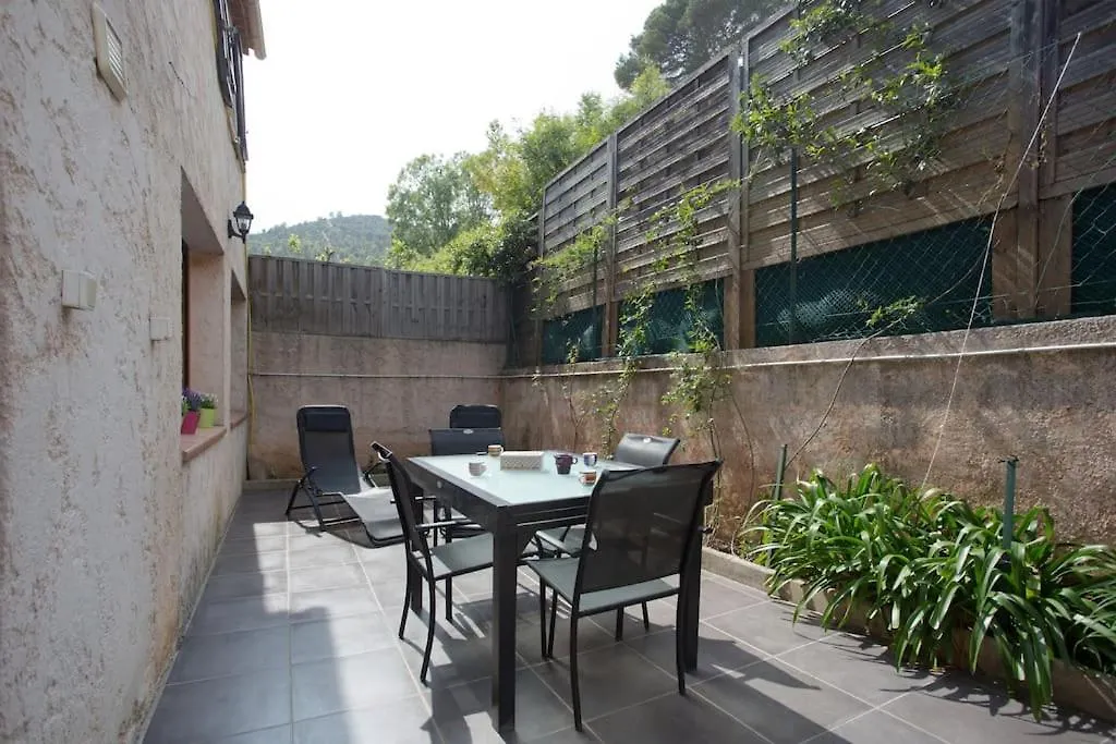 Appartement En Rez De Jardin Et Terrasse Ds Villa Hyères France