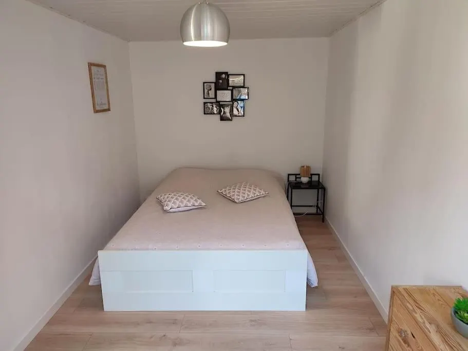 Appartement En Rez De Jardin Et Terrasse Ds Villa Hyères