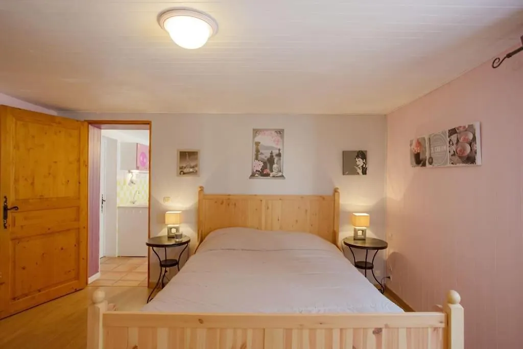 Appartement En Rez De Jardin Et Terrasse Ds Villa Hyères France